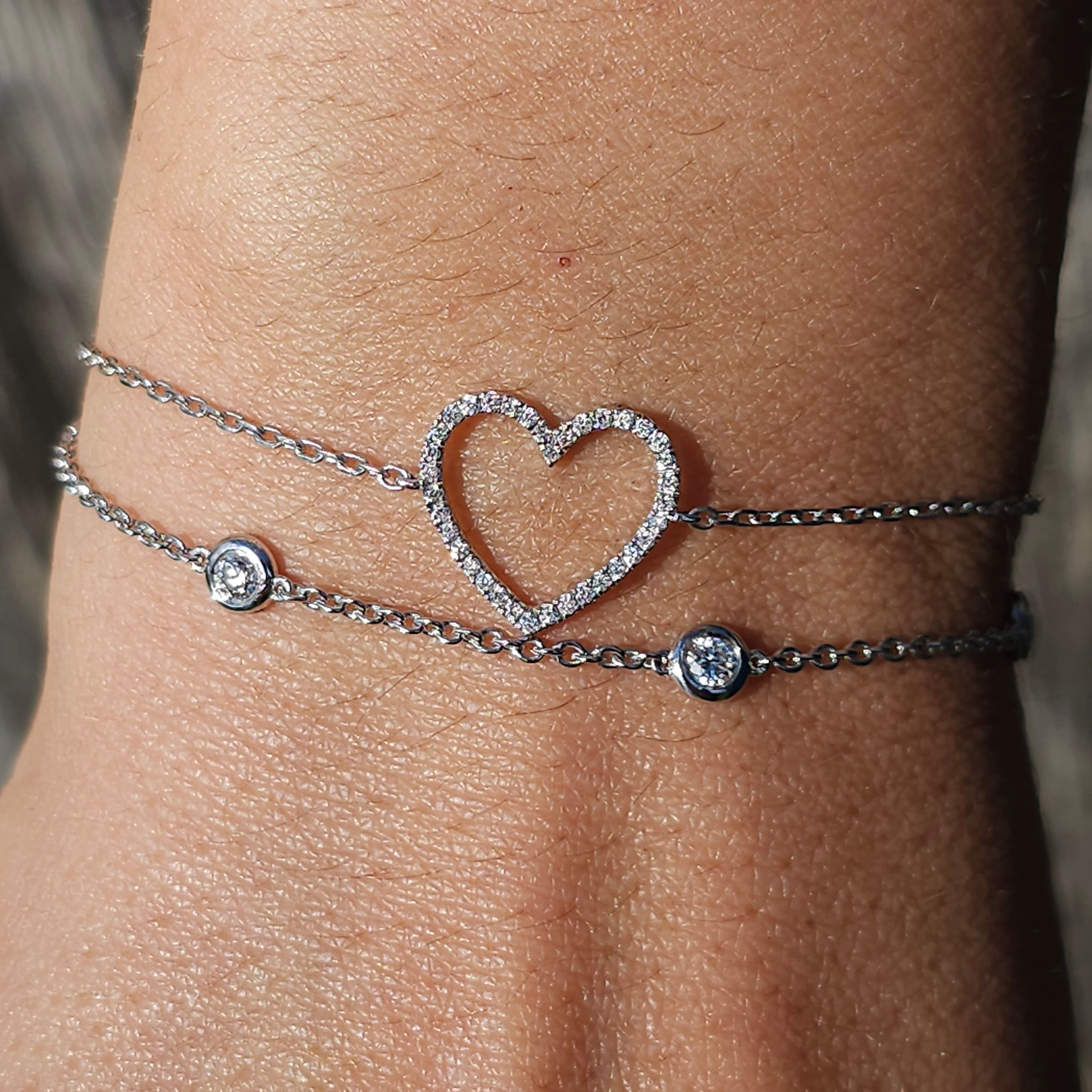 18K Natural Diamond Heart Bracelet