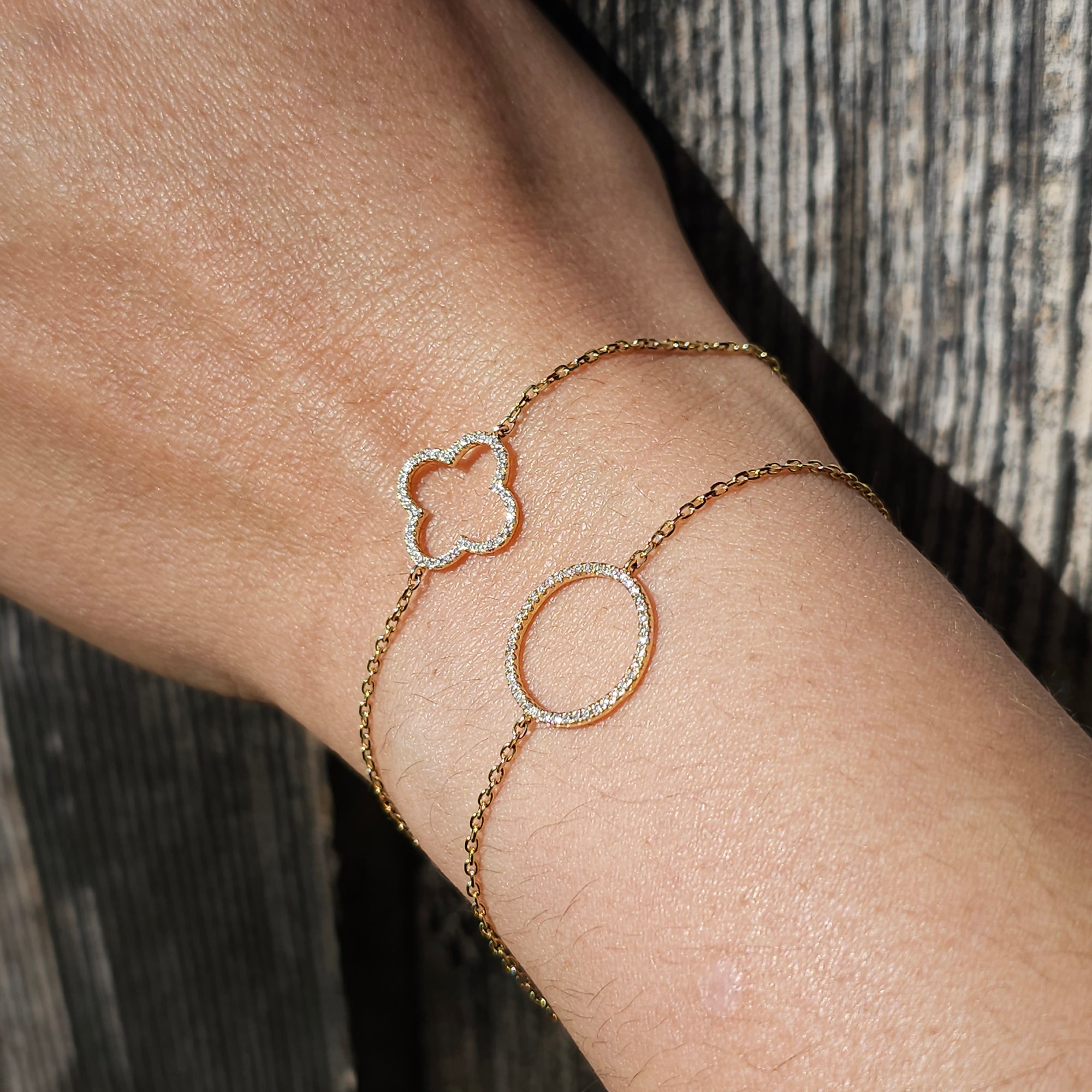 18K Clover Natural Diamond Bracelet