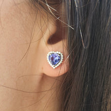14K Natural Tanzanite and Natural Diamonds Stud