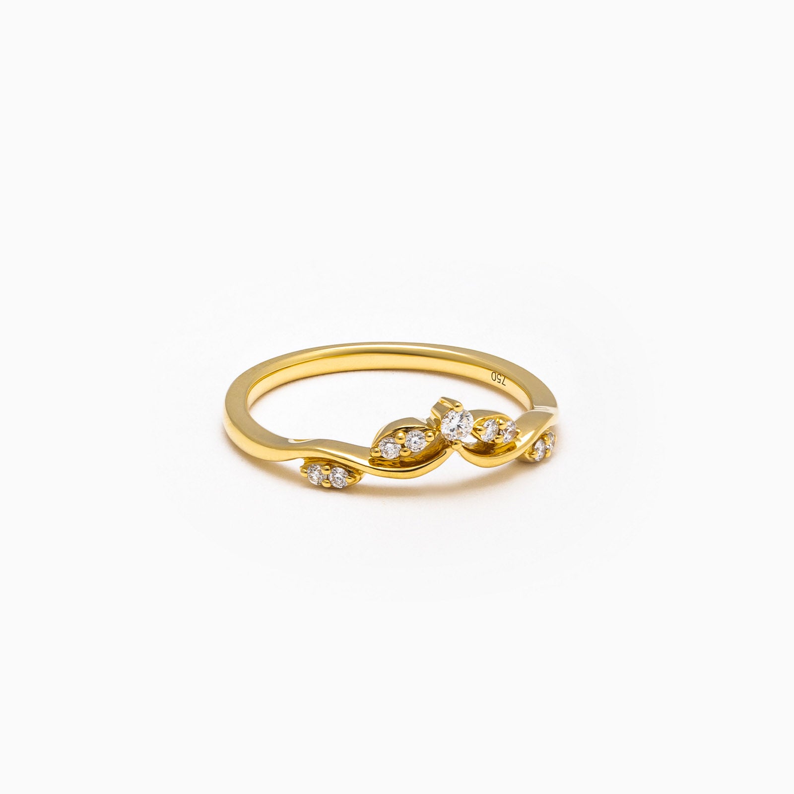 18K V Shape Natural Diamond Ring