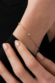 18K Gold and Natural Diamond Station Bracelet