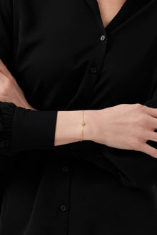 18K Solitaire Bezel Diamond Bracelet