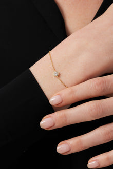 18K Solitaire Bezel Diamond Bracelet