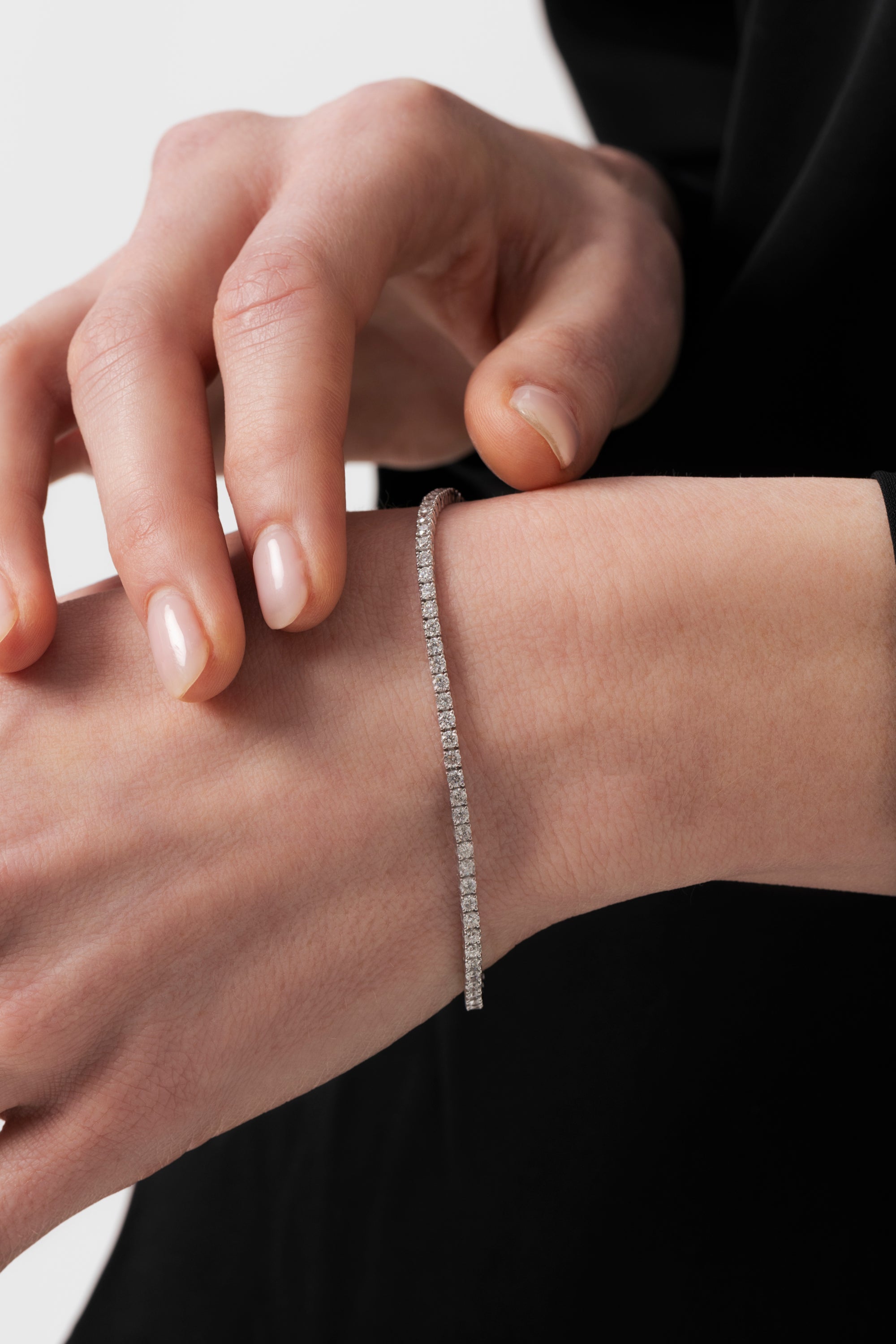 18K Natural Diamond Tennis Bracelet